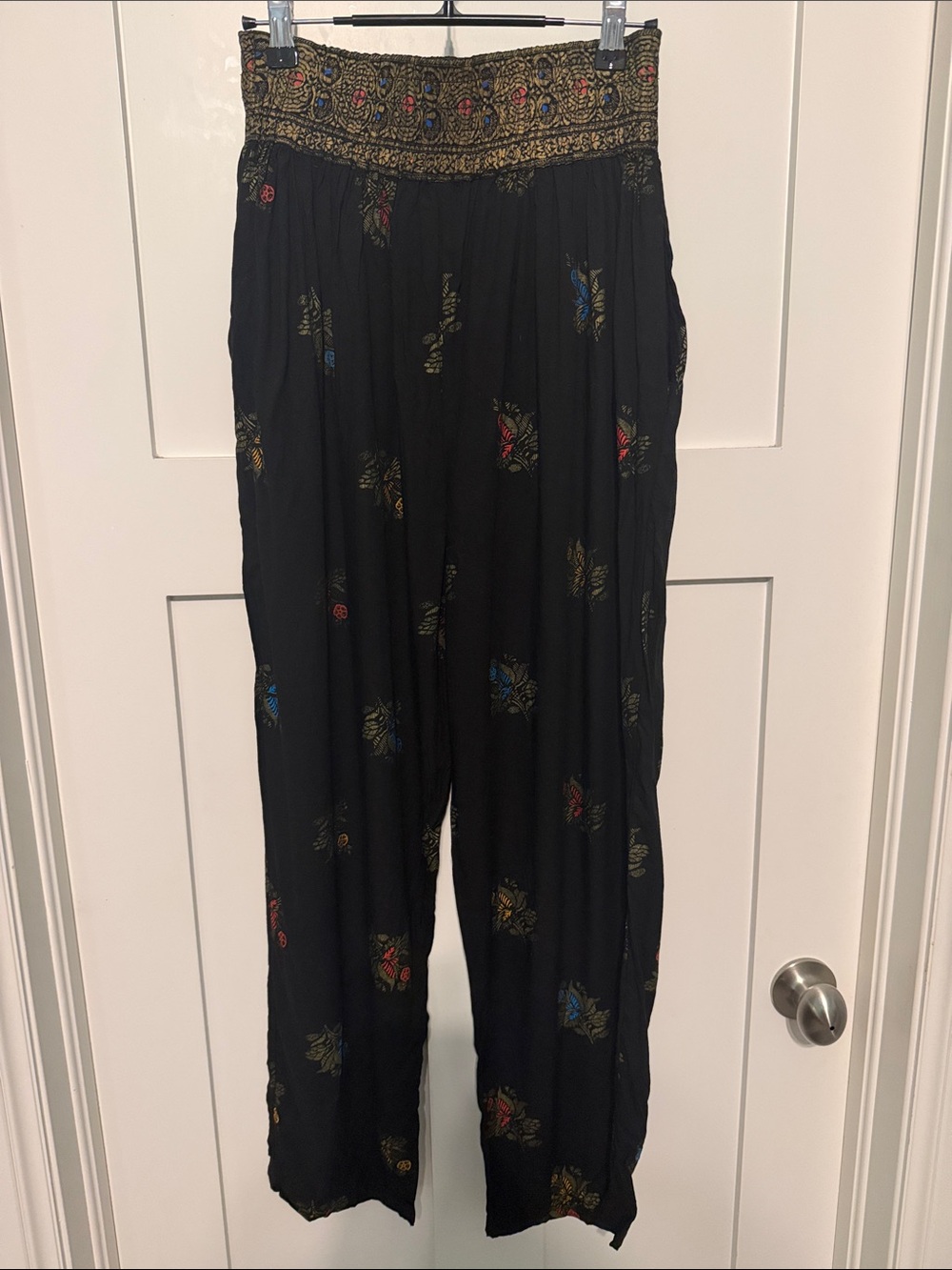 Passport Vintage Black Wide‑Leg Smocked Waist Floral Bohemian Pants size M